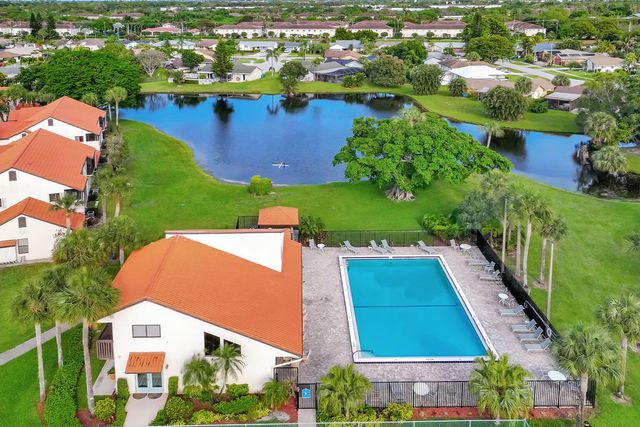 3 Vía De Casas Sur, Boynton Beach, FL 33426