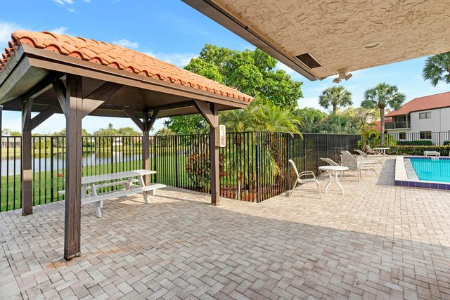 3 Vía De Casas Sur, Boynton Beach, FL 33426