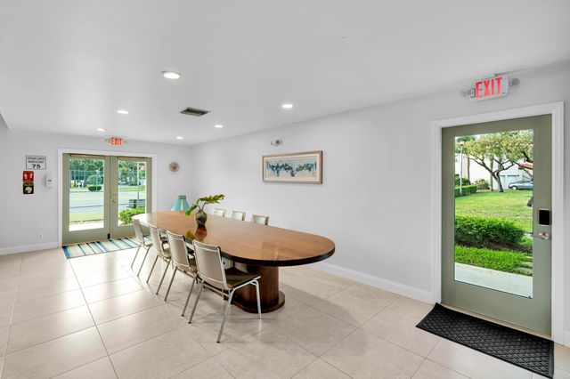3 Vía De Casas Sur, Boynton Beach, FL 33426
