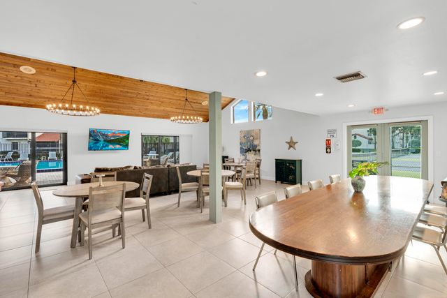 3 Vía De Casas Sur, Boynton Beach, FL 33426