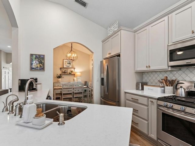3152 E Banister Rd, St Augustine, FL 32092