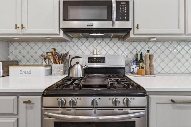 3152 E Banister Rd, St Augustine, FL 32092