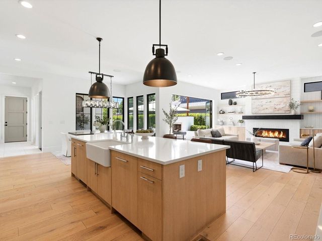 2380 S Cook St, Denver, CO 80210