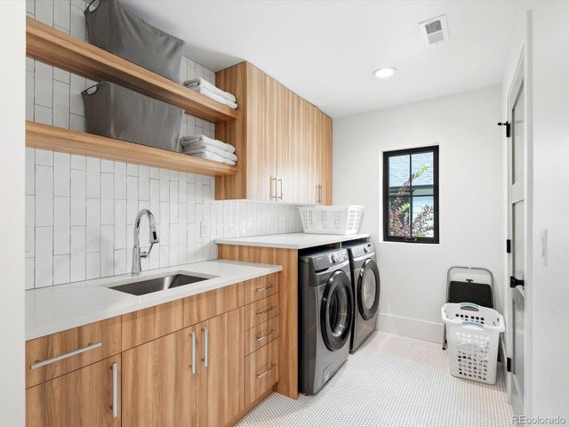 2380 S Cook St, Denver, CO 80210