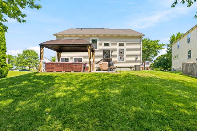 327 Pagoda Court, Pickerington, OH 43147
