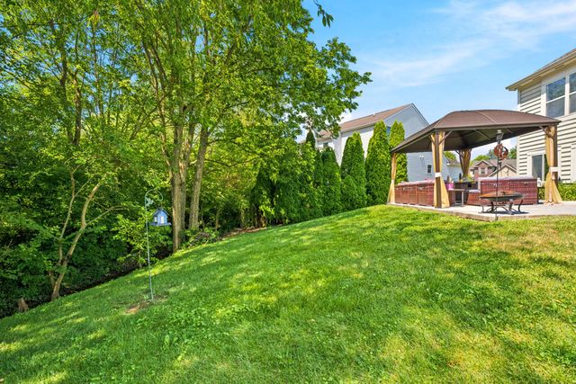 327 Pagoda Court, Pickerington, OH 43147