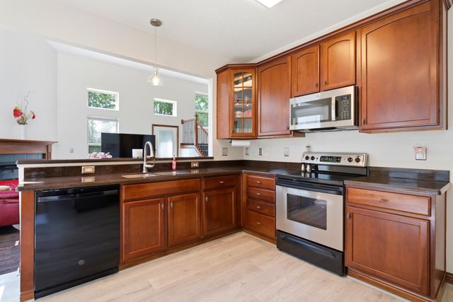 327 Pagoda Court, Pickerington, OH 43147