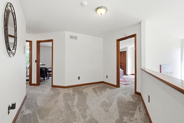 327 Pagoda Court, Pickerington, OH 43147
