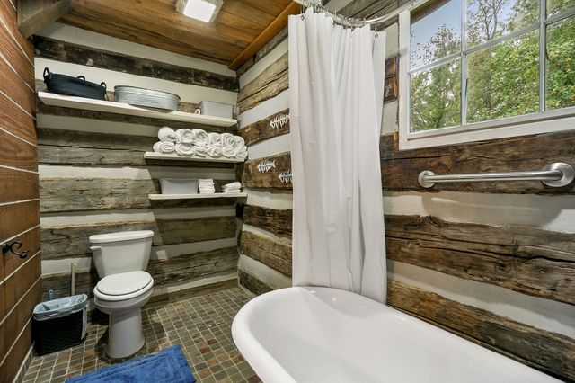 12159 Cookeville Boat Dock Rd, Baxter, TN 38544