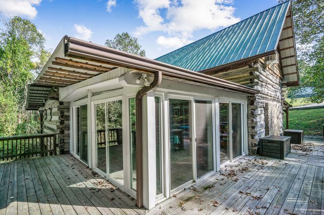 12159 Cookeville Boat Dock Rd, Baxter, TN 38544