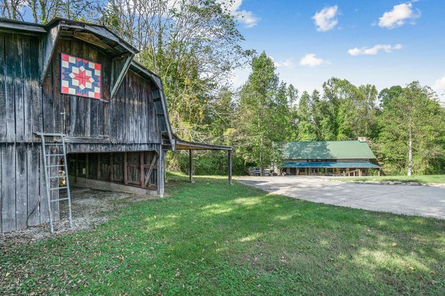 12159 Cookeville Boat Dock Rd, Baxter, TN 38544