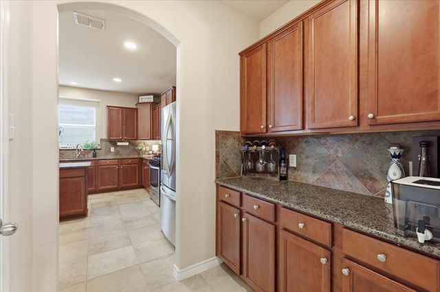 2825 Treasure Cove Drive, Lewisville, TX 75056