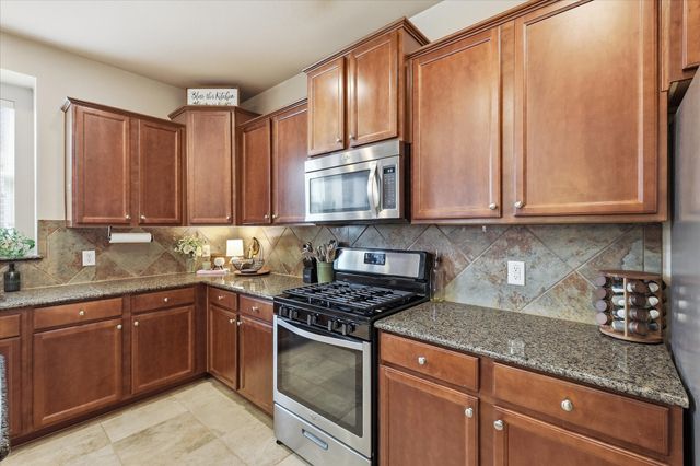 2825 Treasure Cove Drive, Lewisville, TX 75056