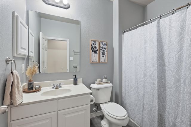2825 Treasure Cove Drive, Lewisville, TX 75056