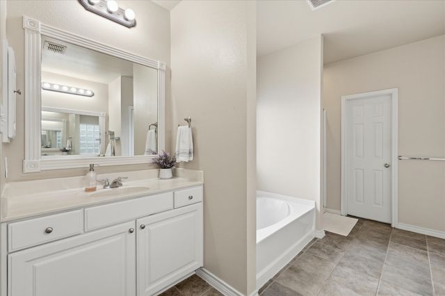 2825 Treasure Cove Drive, Lewisville, TX 75056