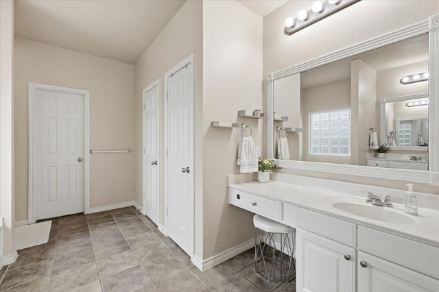 2825 Treasure Cove Drive, Lewisville, TX 75056