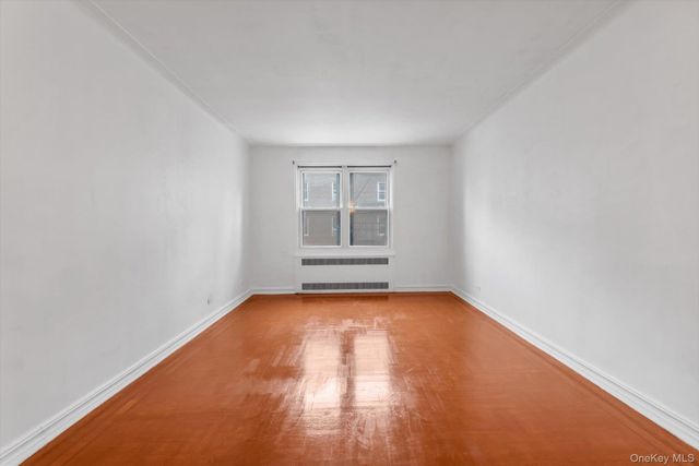 96-11 65 Road 305, Rego Park, NY 11374