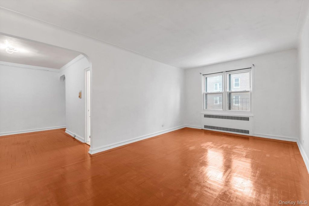 96-11 65 Road 305, Rego Park, NY 11374 — photo 4