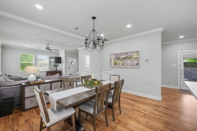 909 E 33rd Street, Houston, TX 77022