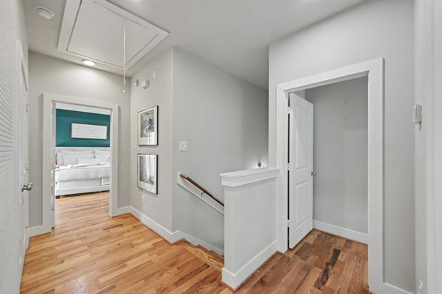 909 E 33rd Street, Houston, TX 77022