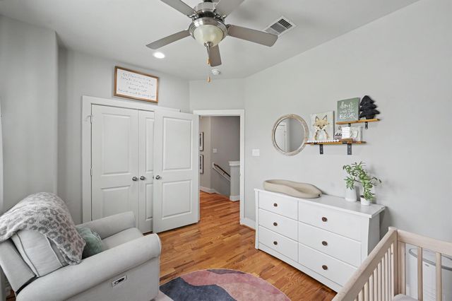 909 E 33rd Street, Houston, TX 77022