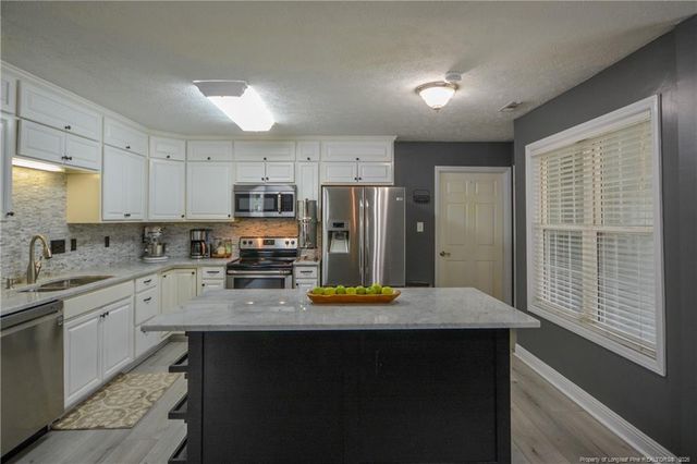 242 Heartwood Drive, Raeford, NC 28376