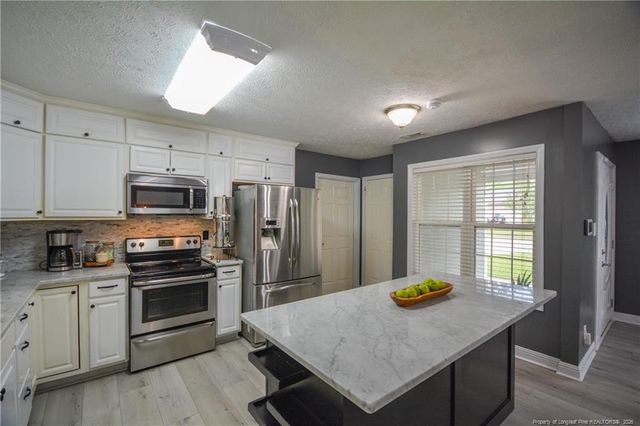 242 Heartwood Drive, Raeford, NC 28376