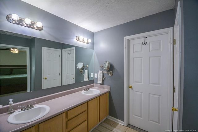 242 Heartwood Drive, Raeford, NC 28376