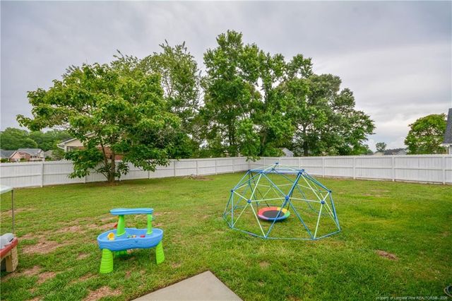 242 Heartwood Drive, Raeford, NC 28376
