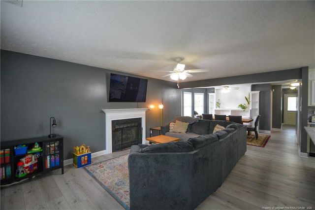 242 Heartwood Drive, Raeford, NC 28376