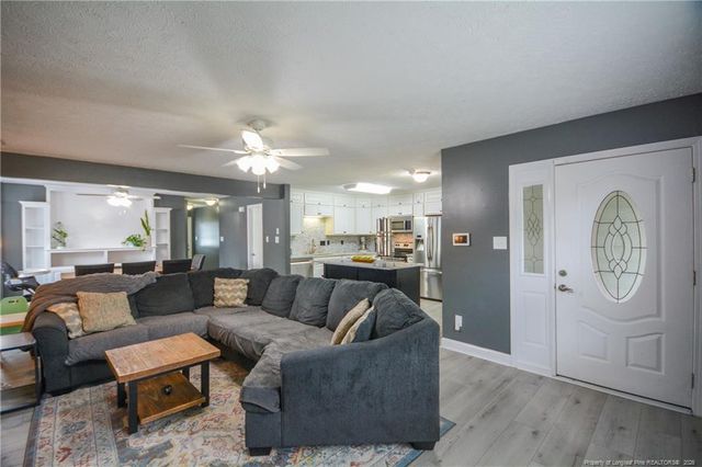 242 Heartwood Drive, Raeford, NC 28376