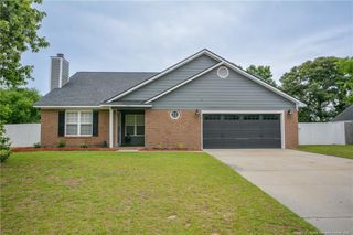 242 Heartwood Drive, Raeford, NC 28376