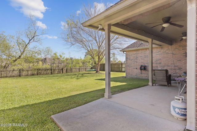 418 Clay Ridge Drive, Youngsville, LA 70592