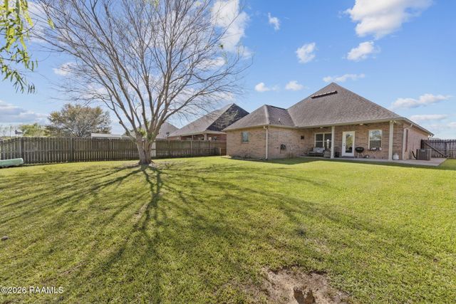 418 Clay Ridge Drive, Youngsville, LA 70592