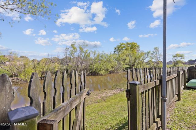 418 Clay Ridge Drive, Youngsville, LA 70592