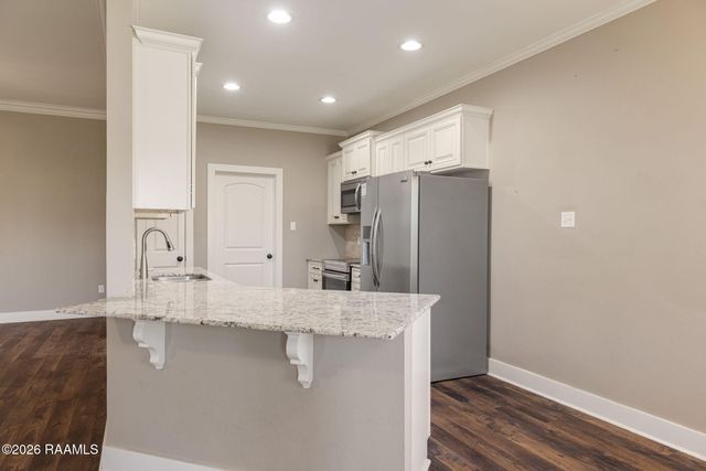 418 Clay Ridge Drive, Youngsville, LA 70592