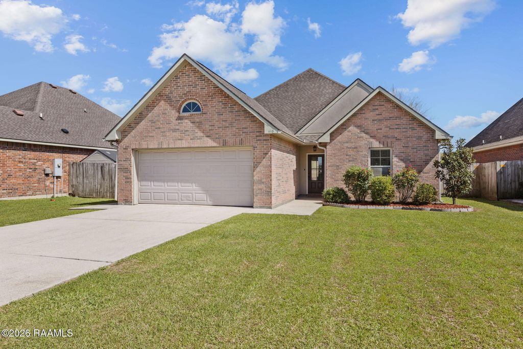 418 Clay Ridge Drive, Youngsville, LA 70592