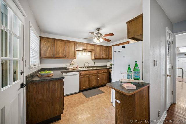 1430 E 38th Street C, Tulsa, OK 74105