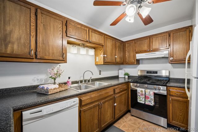 1430 E 38th Street C, Tulsa, OK 74105
