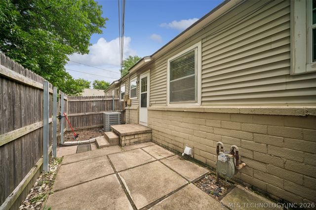 1430 E 38th Street C, Tulsa, OK 74105