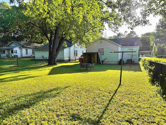 412 N Morrill Street, Morrilton, AR 72110