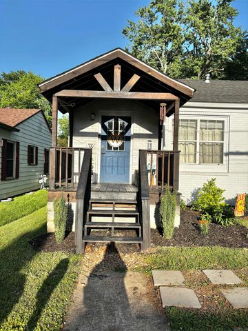 412 N Morrill Street, Morrilton, AR 72110
