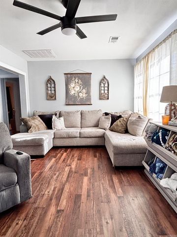412 N Morrill Street, Morrilton, AR 72110