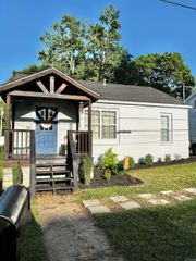 412 N Morrill Street, Morrilton, AR 72110
