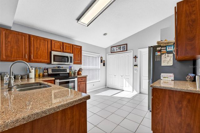 3320 MANOR COVE CIRCLE, Riverview, FL 33578