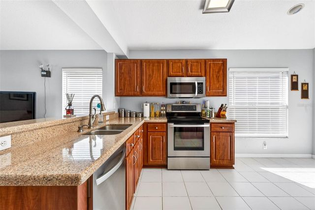 3320 MANOR COVE CIRCLE, Riverview, FL 33578