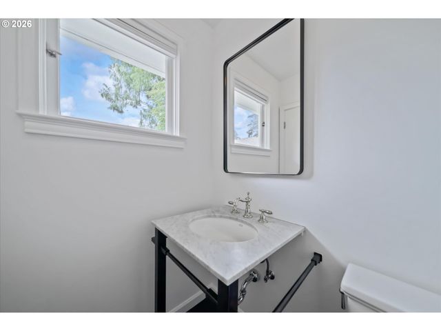 4405 Sw 78TH Ave, Portland, OR 97225