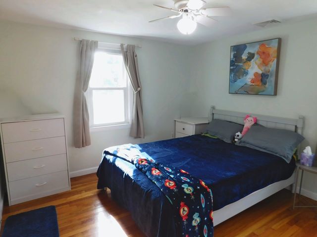 24 Chestnut Street, Grafton, MA 01519