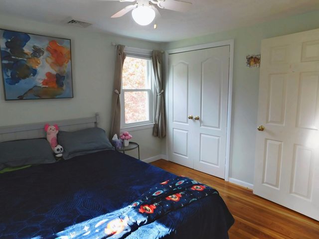 24 Chestnut Street, Grafton, MA 01519