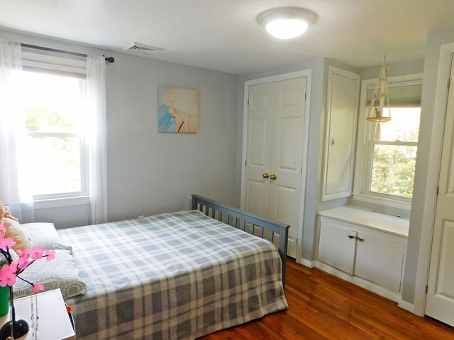 24 Chestnut Street, Grafton, MA 01519